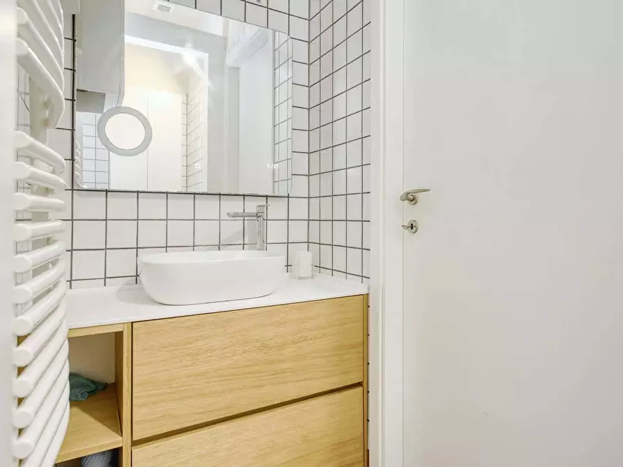 Immagine 9 di Appartamento in affitto  in Via Luigi Canonica25 a Milano