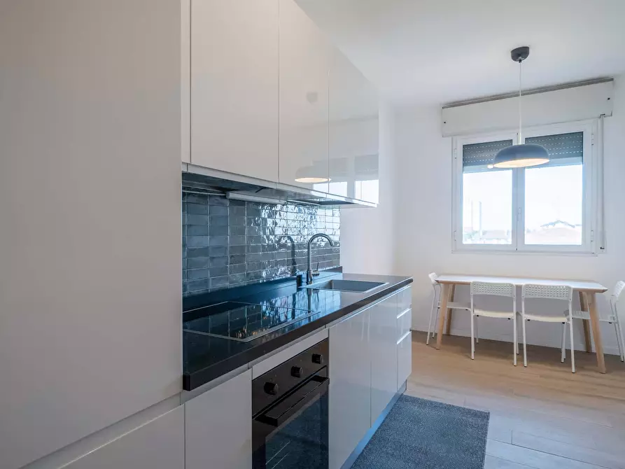 Immagine 33 di Camera in affitto  in Via Enrico Falck5 a Milano