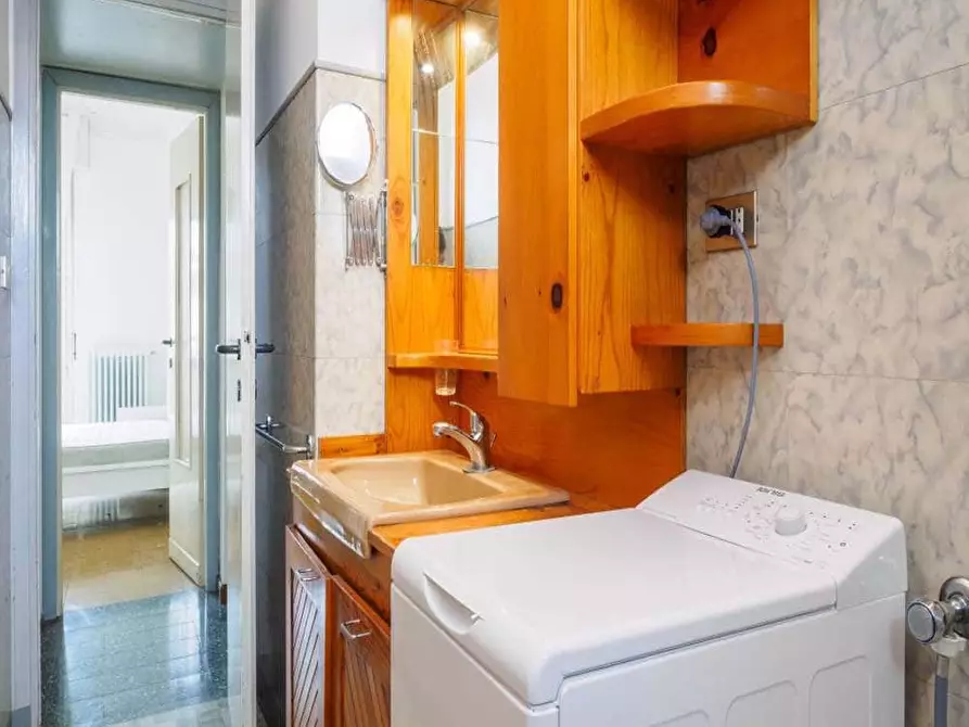 Immagine 2 di Camera in affitto  in Via Luca Ghini4 a Milano