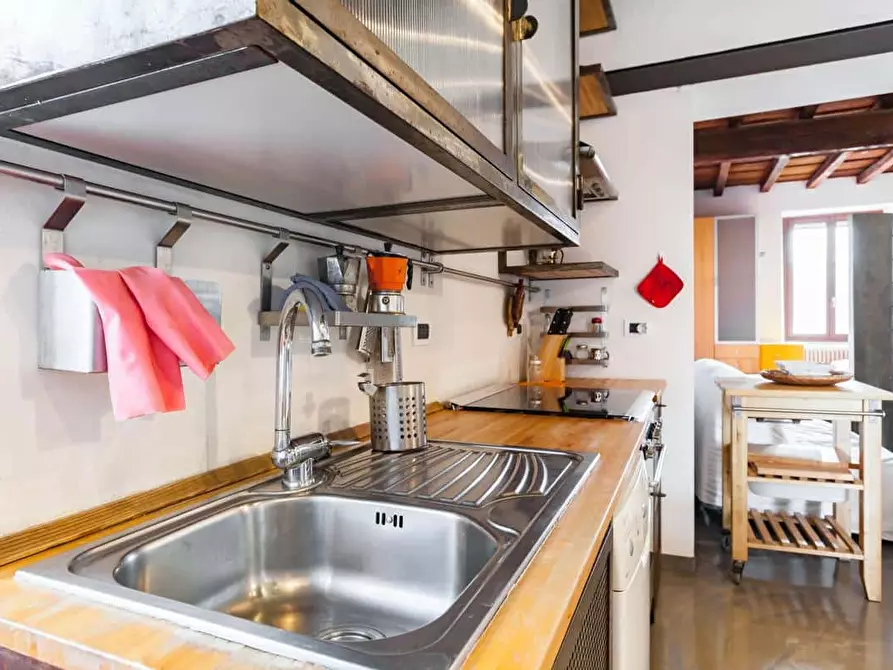 Immagine 11 di Appartamento in affitto  in Via San Bernardo1 a Milano