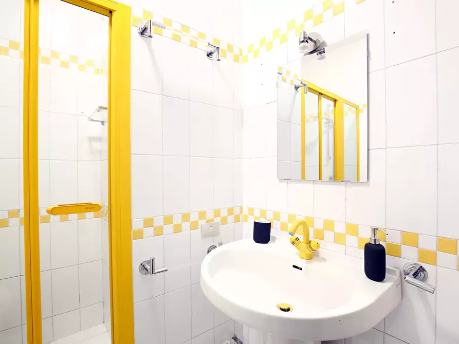 Immagine 2 di Camera in affitto  in Via Privata Mauro Rota8 a Milano