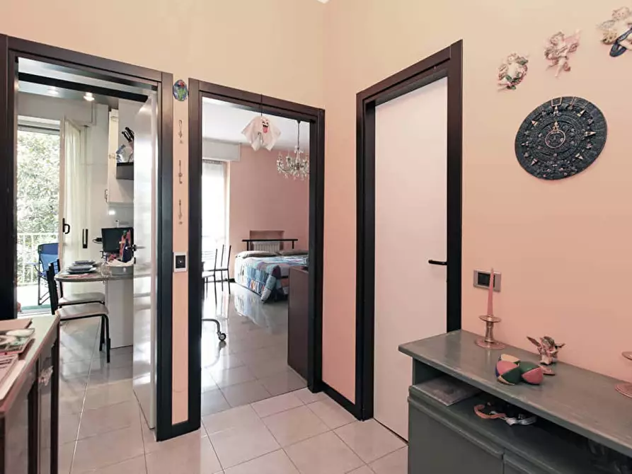 Immagine 11 di Camera in affitto  in Via Don Rodrigo2 a Milano