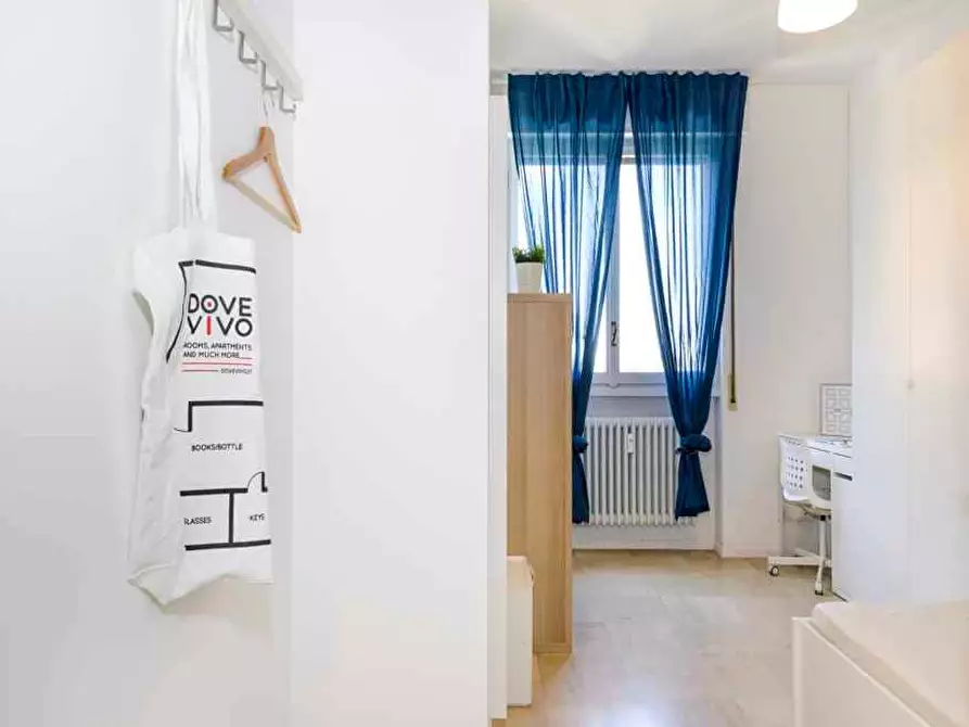 Immagine 8 di Camera in affitto  in Via Sulmona23 a Milano