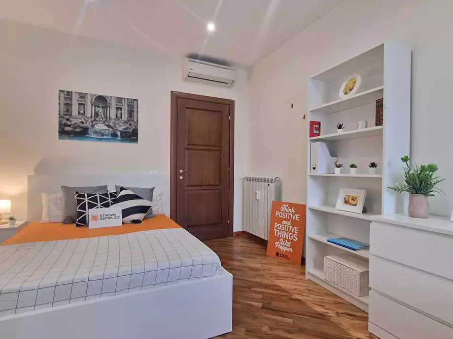 Immagine 4 di Camera in affitto  in Viale Ippocrate146 a Roma