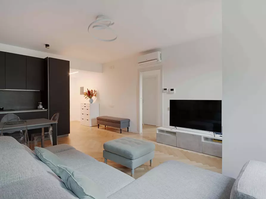 Immagine 12 di Appartamento in affitto  in Via Lodovico Mancini1 a Milano