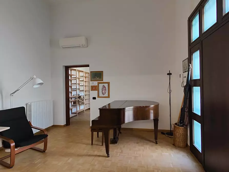 Immagine 35 di Appartamento in affitto  in Via Luigi Settembrini60 a Milano