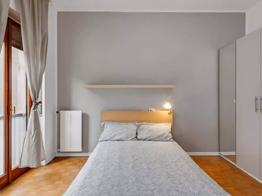 Immagine 8 di Camera in affitto  in Via Curtatone14 a Milano