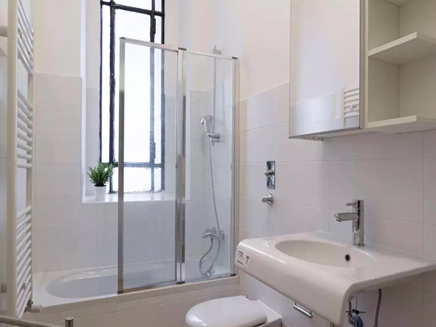 Immagine 11 di Camera in affitto  in Via Temistocle Calzecchi15 a Milano