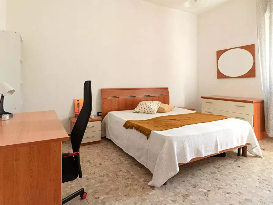 Immagine 1 di Camera in affitto  in Via Gioacchino da Fiore13 a Pescara