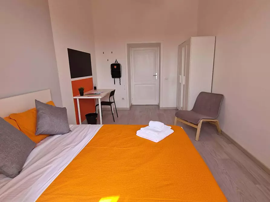 Immagine 8 di Camera in affitto  in Via Ostiense343 a Roma