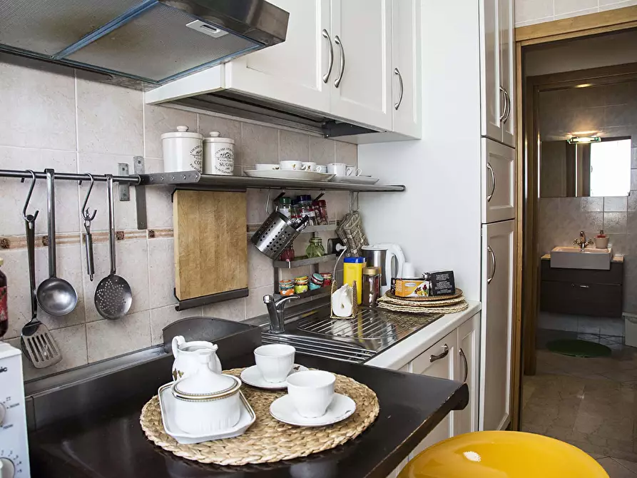 Immagine 43 di Appartamento in affitto  in Via Casilina3u a Roma