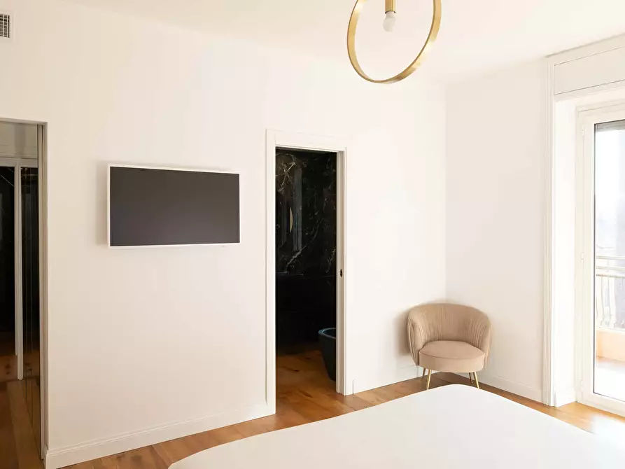 Immagine 11 di Appartamento in affitto  in Via Lodovico Settala11 a Milano