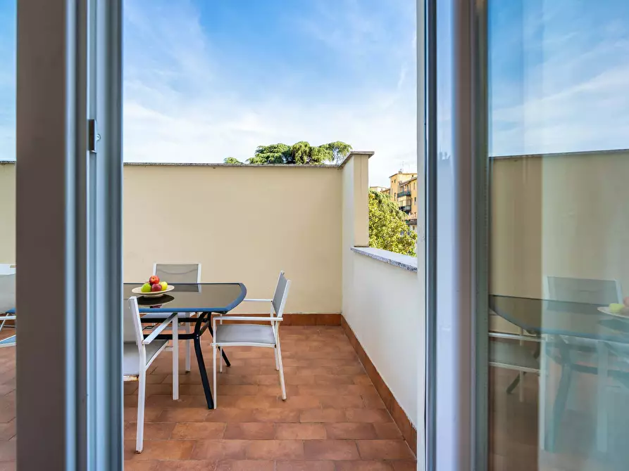 Immagine 11 di Appartamento in affitto  in Via delle Porte Nuove a Firenze