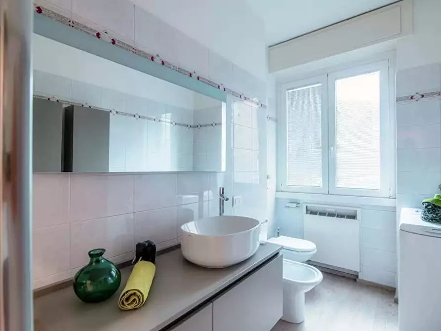 Immagine 51 di Appartamento in affitto  in Via Francesco Anzani a Como