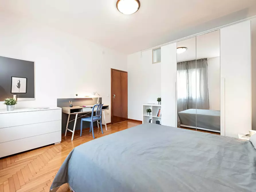 Immagine 11 di Camera in affitto  in Via Curzola3 a Padova