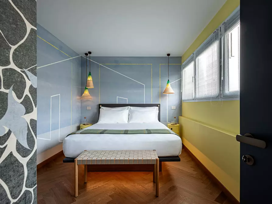 Immagine 1 di Appartamento in affitto  in Via Alessandro Manzoni25 a Milano