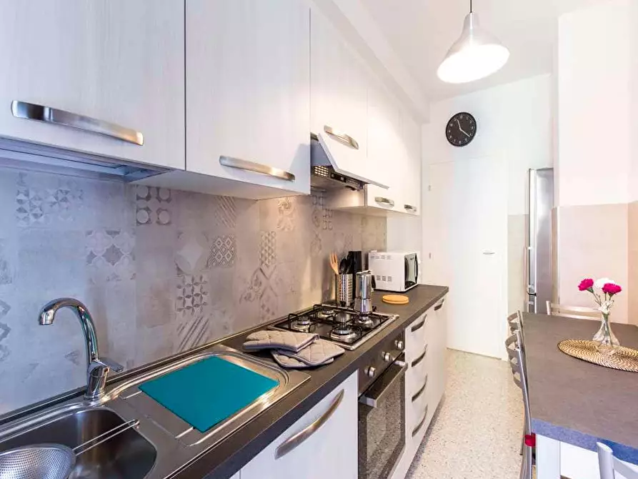 Immagine 22 di Camera in affitto  in Via Gallarate107 a Milano