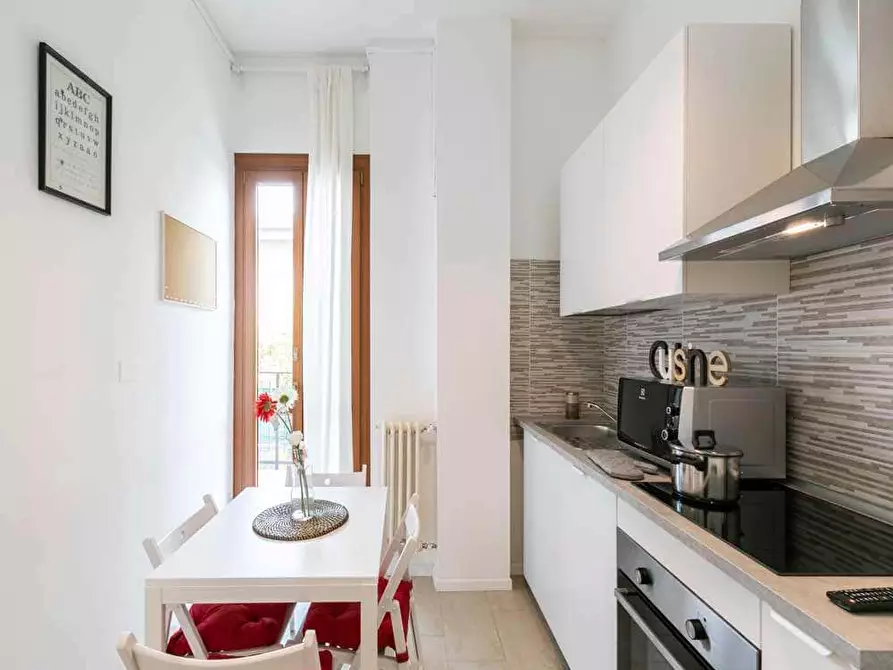 Immagine 19 di Camera in affitto  in Via Bir Acheim15 a Milano