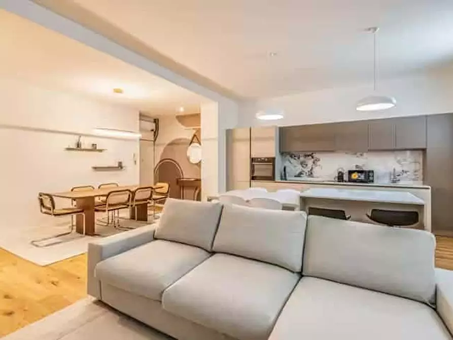 Immagine 4 di Appartamento in affitto  in Via Francesco Melzi d'Eril8 a Milano