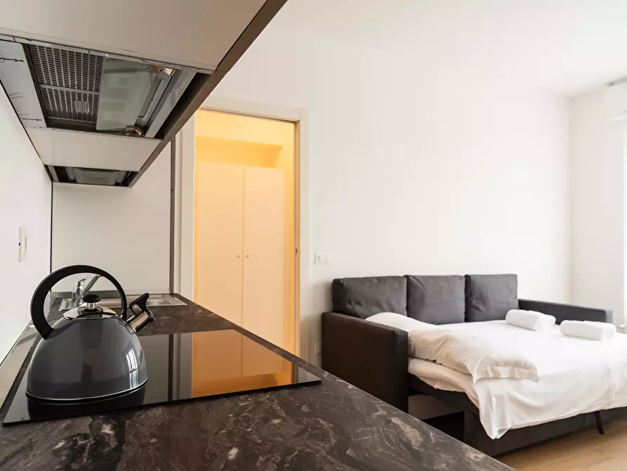 Immagine 15 di Appartamento in affitto  in Via Melchiorre Gioia1 a Milano