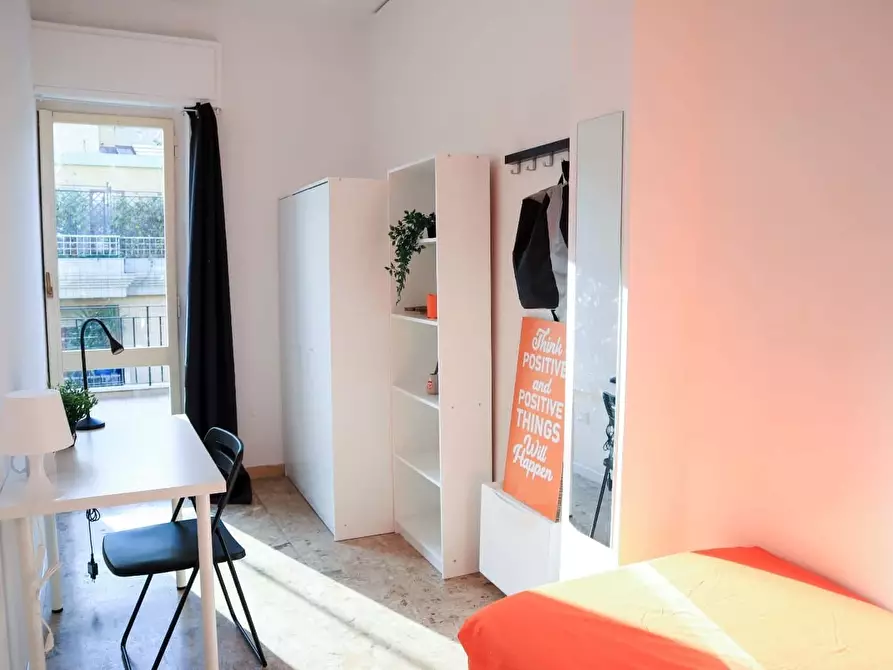 Immagine 2 di Camera in affitto  in Via Ludovico Ariosto11 a Cagliari