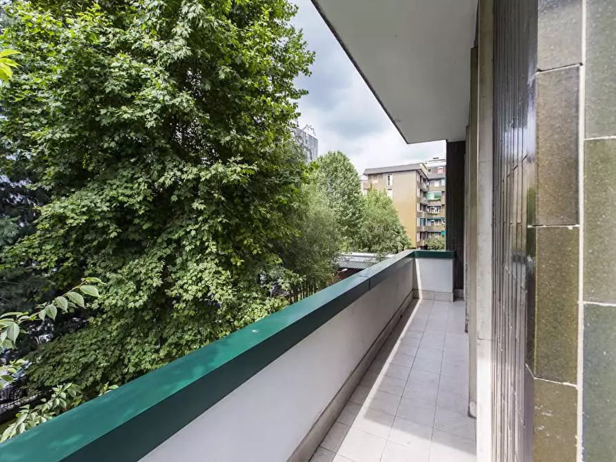 Immagine 6 di Camera in affitto  in Via Raffaello Bertieri1 a Milano