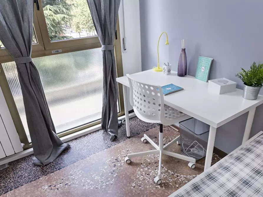 Immagine 3 di Camera in affitto  in Viale Giovanni Vicini20 a Bologna