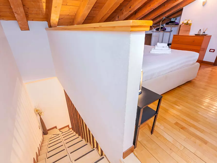 Immagine 29 di Appartamento in affitto  in Via Coluccio Salutati a Milano