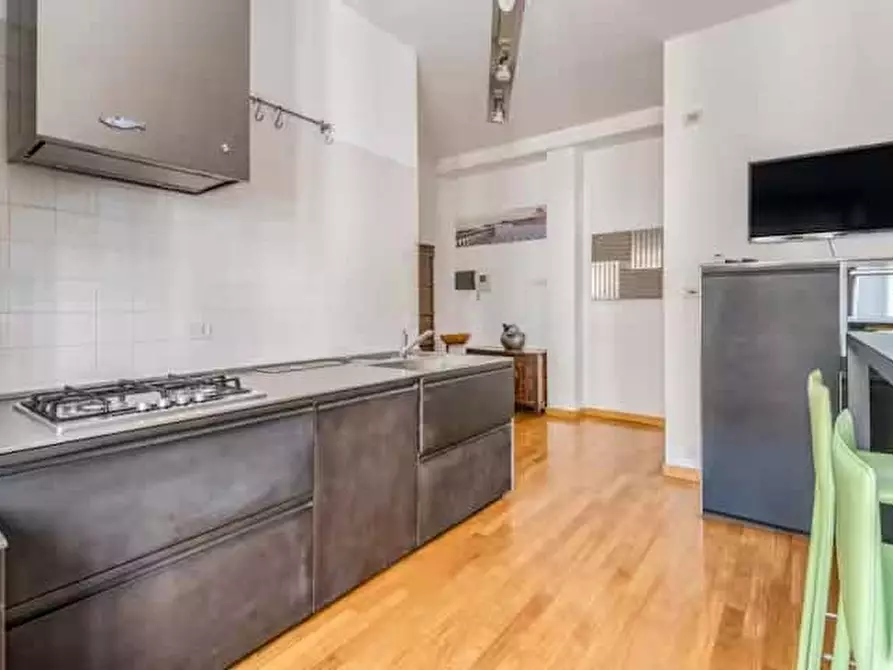 Immagine 4 di Appartamento in affitto  in Via Luigi Settembrini7 a Milano