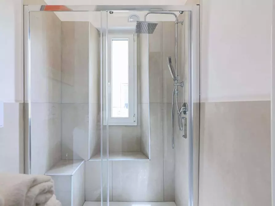 Immagine 9 di Appartamento in affitto  in Via Nino Oxilia13 a Milano