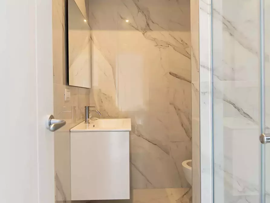 Immagine 21 di Appartamento in affitto  in Via Melchiorre Gioia1 a Milano