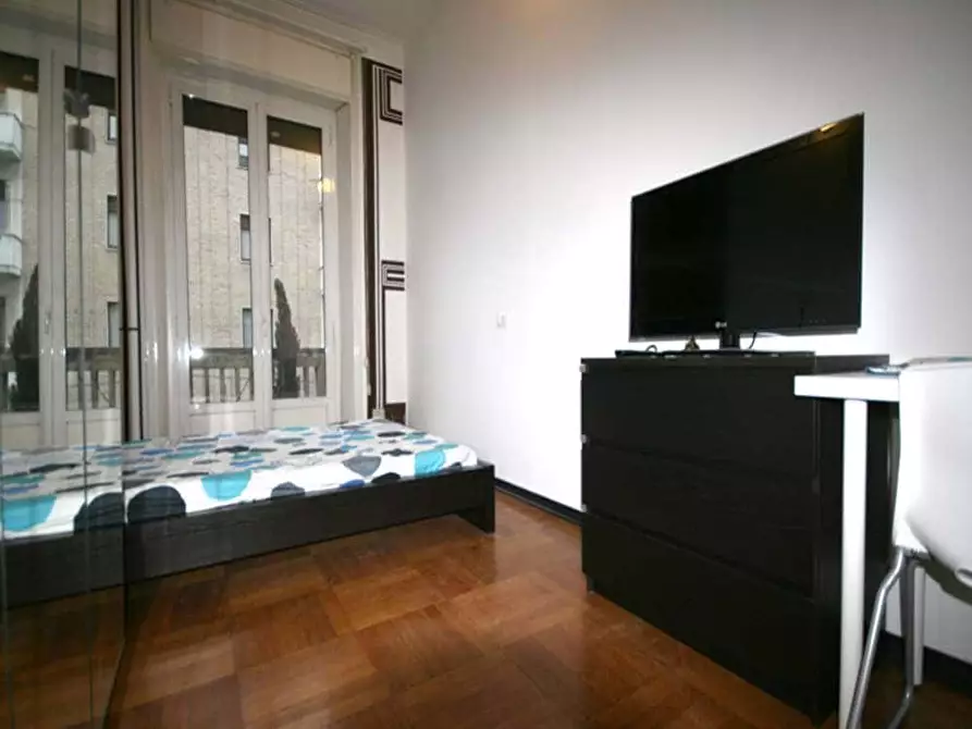 Immagine 3 di Camera in affitto  in Via Giulio e Corrado Venini5 a Milano