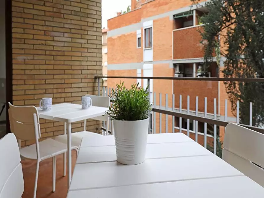 Immagine 1 di Camera in affitto  in Via dei Giornalisti52 a Roma