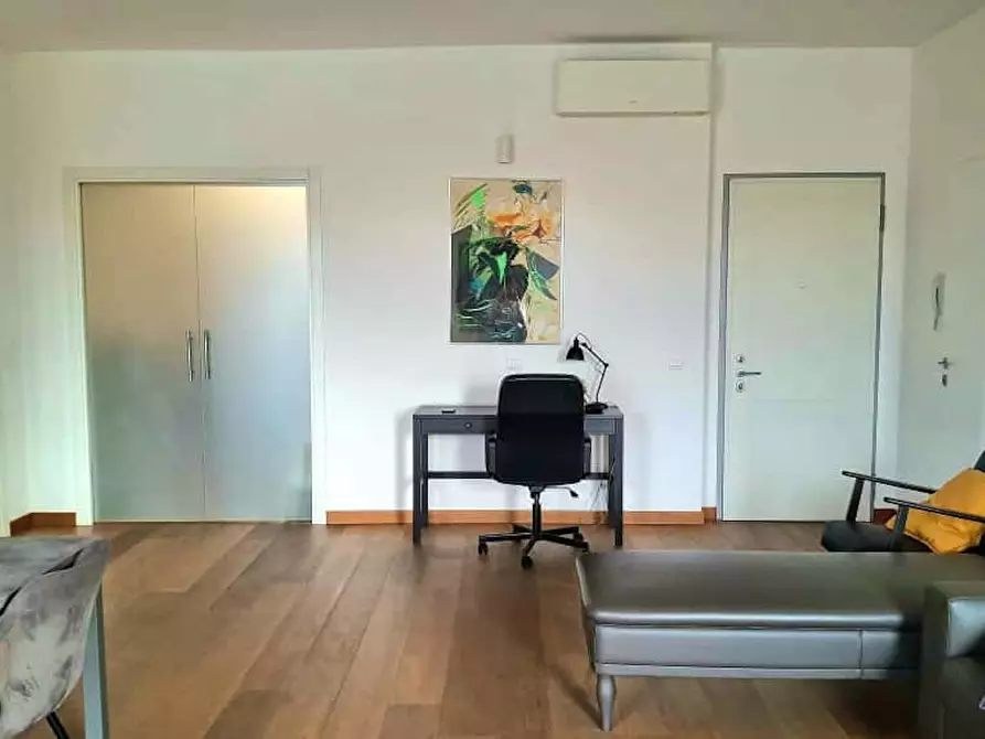 Immagine 7 di Appartamento in affitto  in Via Medeghino a Milano