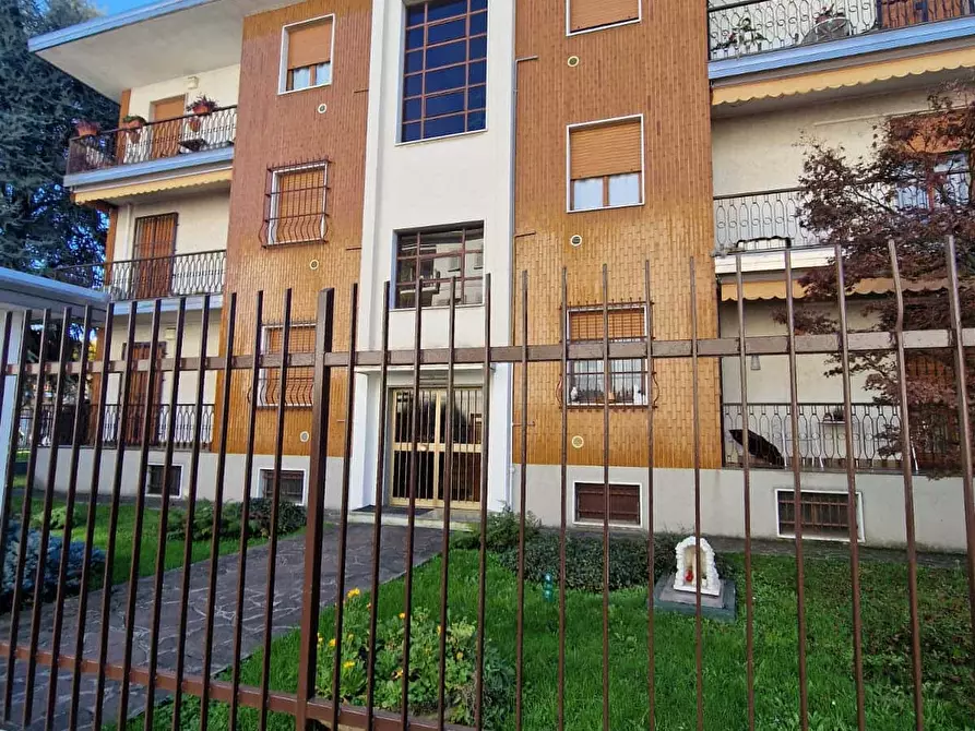 Immagine 16 di Appartamento in affitto  in Via Gabriele D'Annunzio10 a Cormano