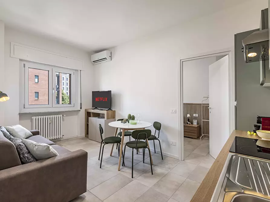 Immagine 14 di Appartamento in affitto  in Via Ronchi2 a Milano