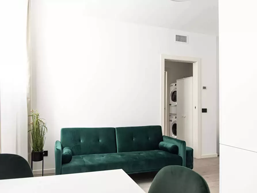 Immagine 6 di Appartamento in affitto  in Via Monte Bianco4 a Milano