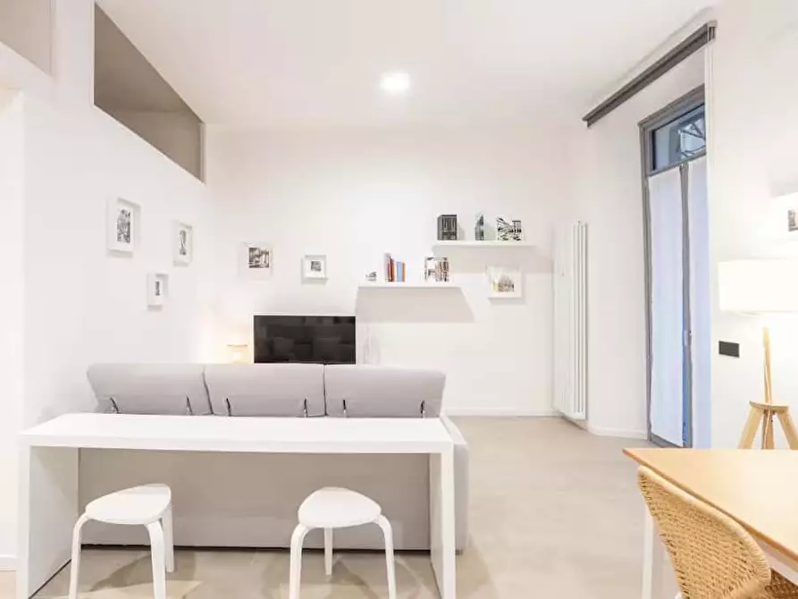 Immagine 10 di Appartamento in affitto  in Via Olona7 a Milano
