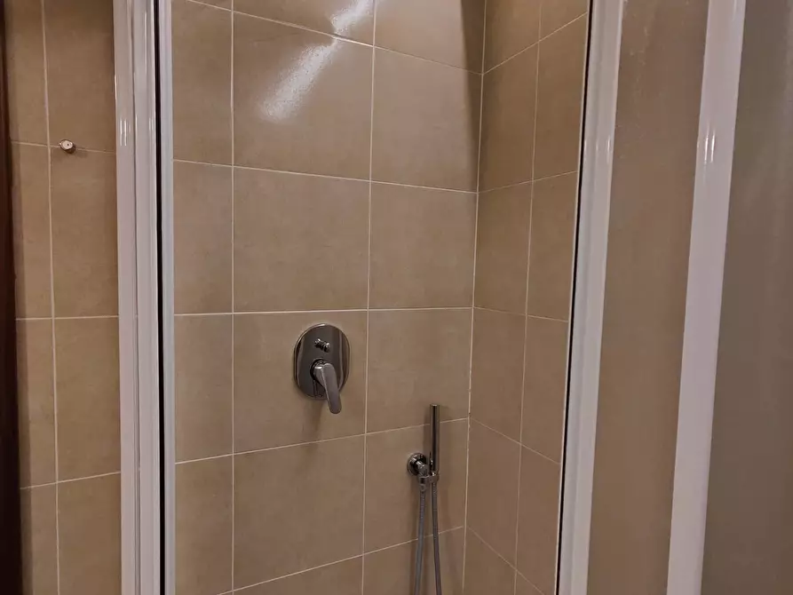 Immagine 17 di Appartamento in affitto  in Via Luigi Settembrini60 a Milano