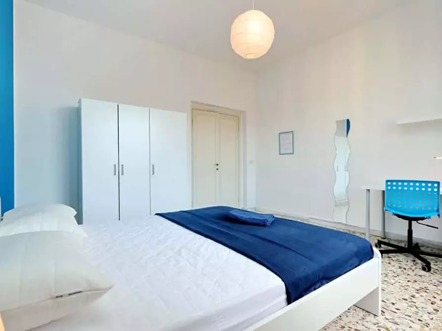 Immagine 5 di Camera in affitto  in Via Vincenzo Bellini56 a Firenze