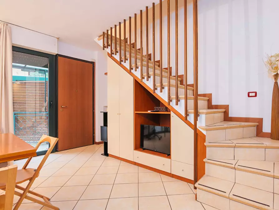 Immagine 17 di Appartamento in affitto  in Via Coluccio Salutati a Milano