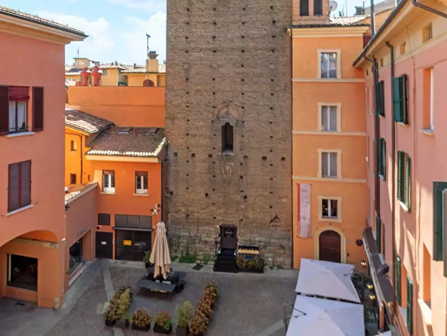 Immagine 10 di Appartamento in affitto  in Corte de Galluzzi9 a Bologna