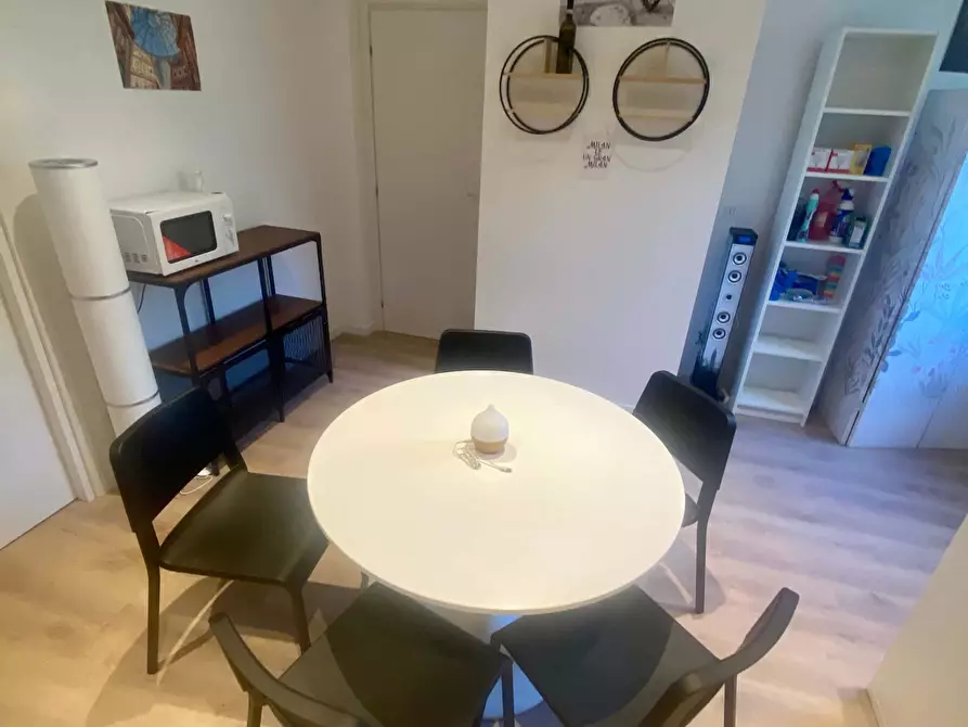 Immagine 12 di Camera in affitto  in Via Cascina Barocco13 a Milano