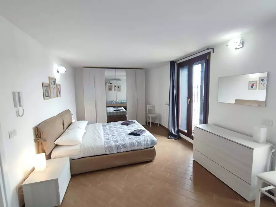 Immagine 85 di Appartamento in affitto  in via Giorgio Bassani62 a Roma