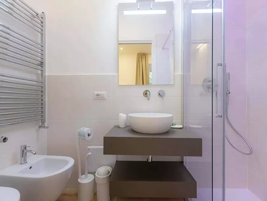 Immagine 49 di Appartamento in affitto  in Via Angelo Poliziano61 a Roma