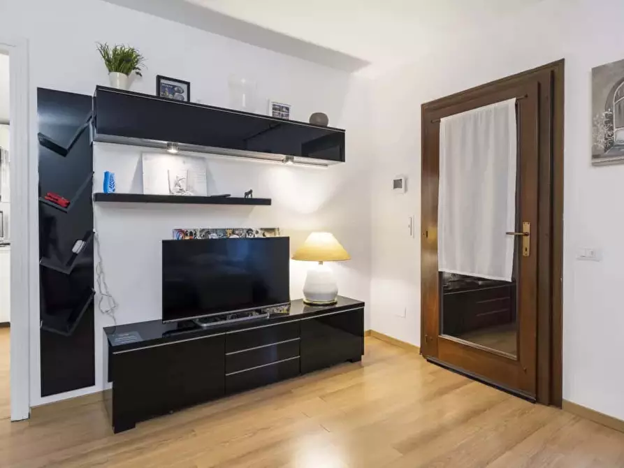 Immagine 9 di Appartamento in affitto  in Via Vigevano13 a Milano