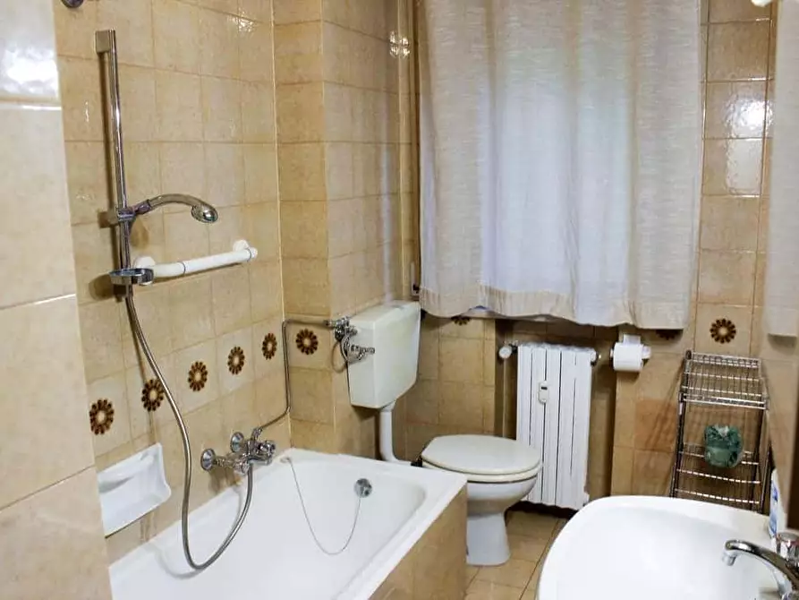 Immagine 9 di Camera in affitto  in Via Scipione Bargagli a Siena