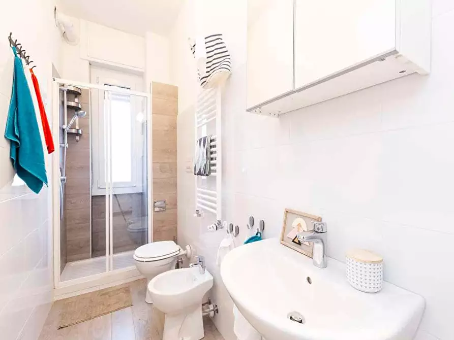 Immagine 16 di Camera in affitto  in Via Comelico3 a Milano