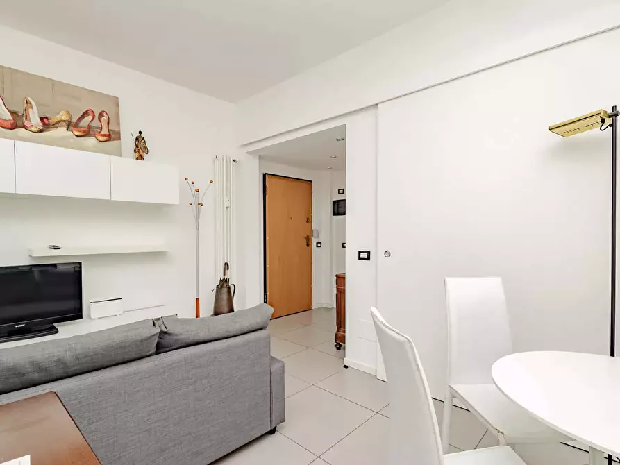 Immagine 12 di Appartamento in affitto  in Via Fezzan9 a Milano