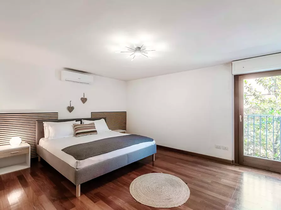 Immagine 16 di Appartamento in affitto  in Via della Conciliazione83 a Como